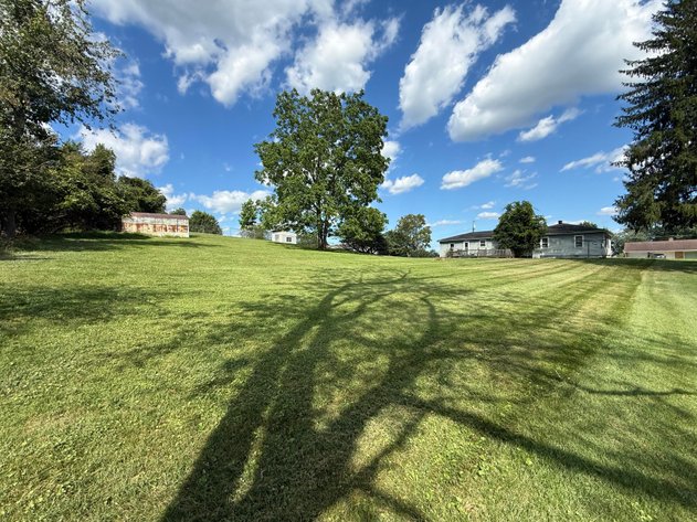 Image for 3 Bedroom on a Spacious Bridgeport Lot Selling to the Highest Bidder