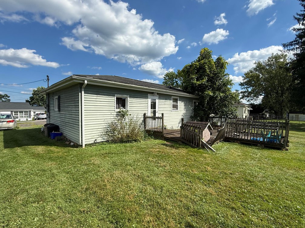 Image for 3 Bedroom on a Spacious Bridgeport Lot Selling to the Highest Bidder