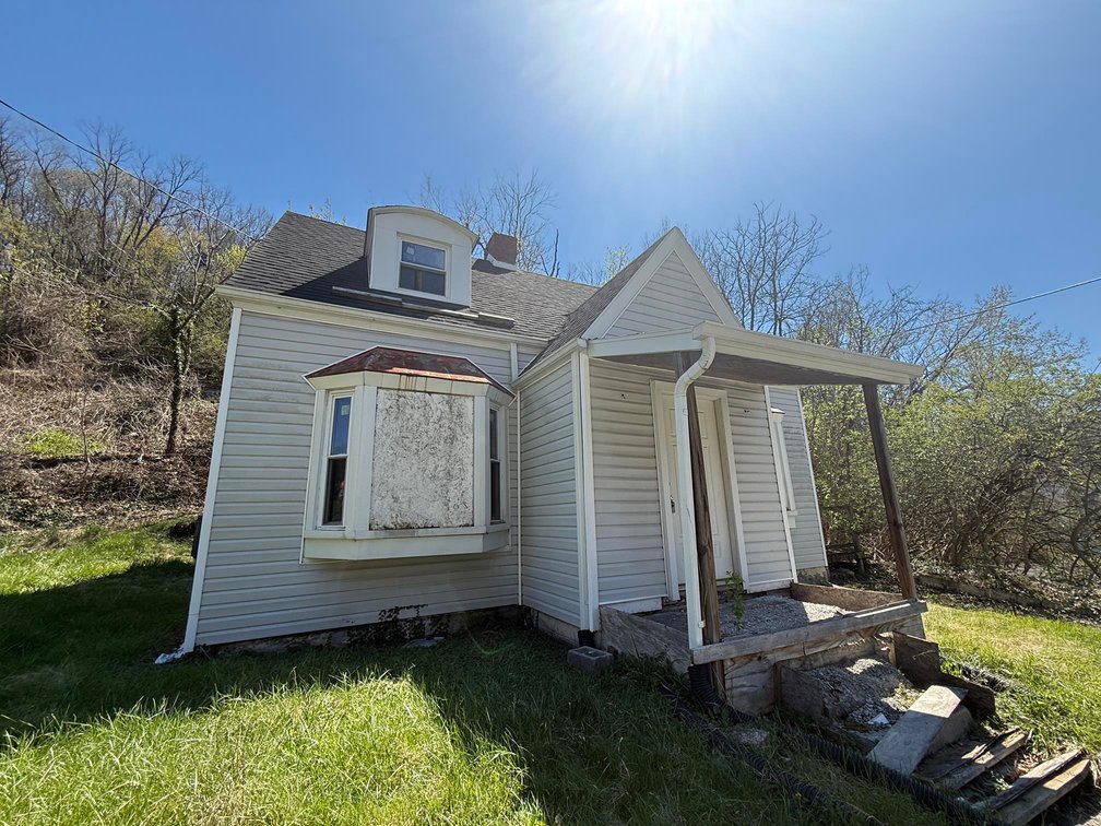 Image for SOLD $17,600 - 3 Bedroom Bluefield Home Selling to the Highest Bidder