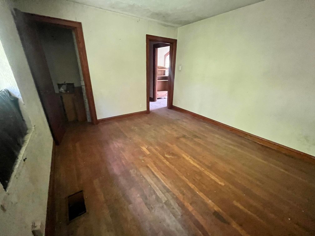 Image for SOLD $26,950 - 2 Bedroom Project Home on Over an Acre near Charleston