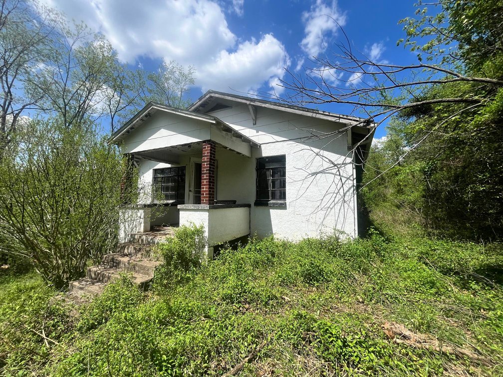 Image for SOLD $26,950 - 2 Bedroom Project Home on Over an Acre near Charleston
