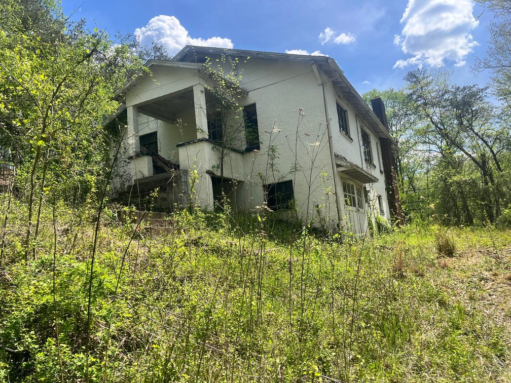 Image for SOLD $26,950 - 2 Bedroom Project Home on Over an Acre near Charleston