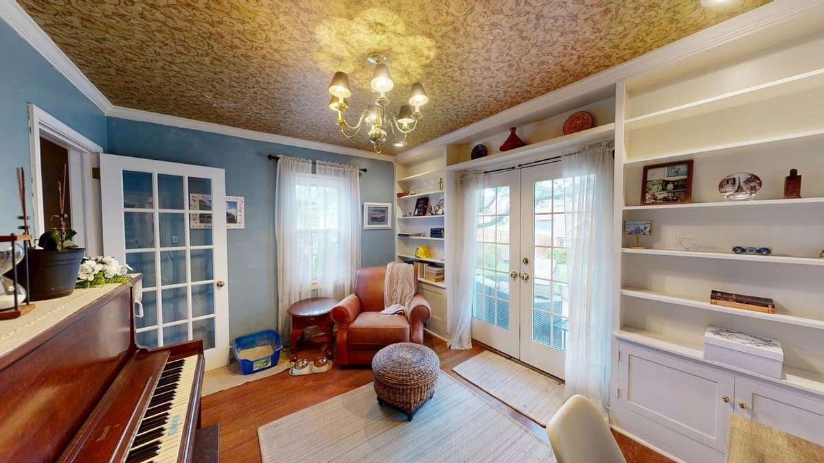 Image for Classic 4 Bedroom Brick Colonial w/ Basement Bar & Garage in Clarksburg