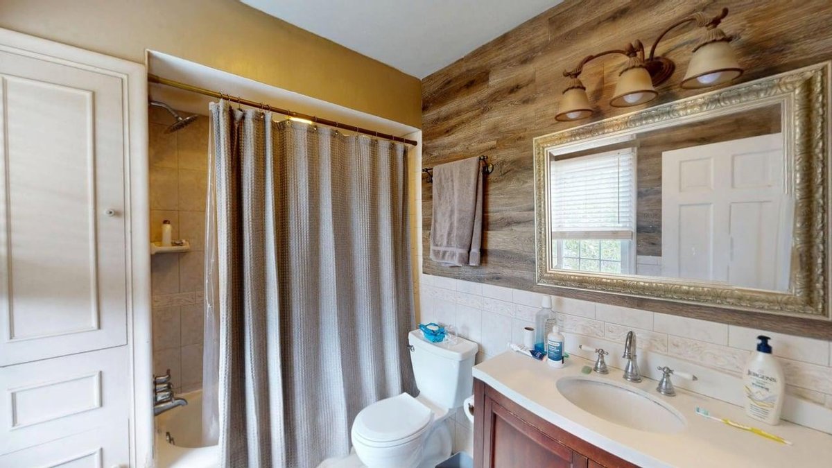 Image for Classic 4 Bedroom Brick Colonial w/ Basement Bar & Garage in Clarksburg
