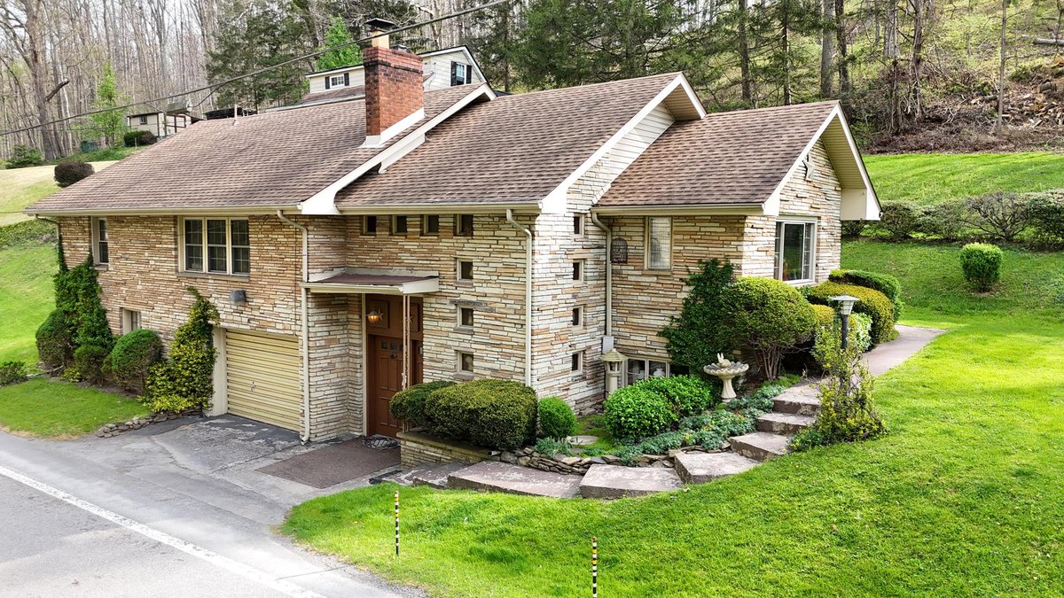 Image for SOLD $84,700 - 3 Bedroom Stone Home on a Spacious Lot in Marion County