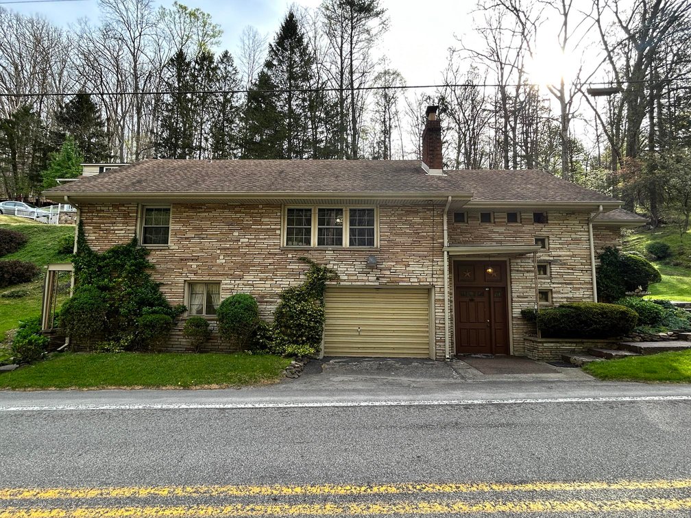 Image for SOLD $84,700 - 3 Bedroom Stone Home on a Spacious Lot in Marion County