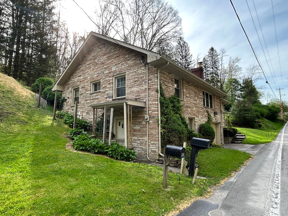 Image for SOLD $84,700 - 3 Bedroom Stone Home on a Spacious Lot in Marion County