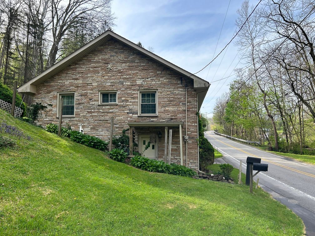 Image for SOLD $84,700 - 3 Bedroom Stone Home on a Spacious Lot in Marion County