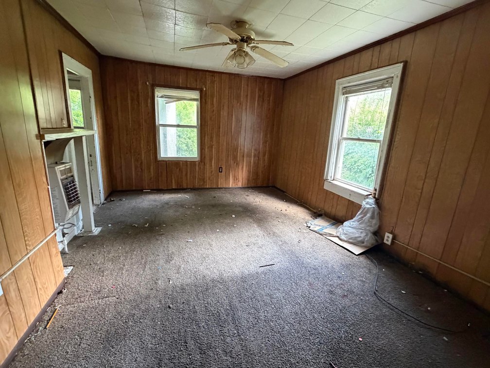 Image for SOLD $28,875 - 3-Unit Apartment Building in Nitro