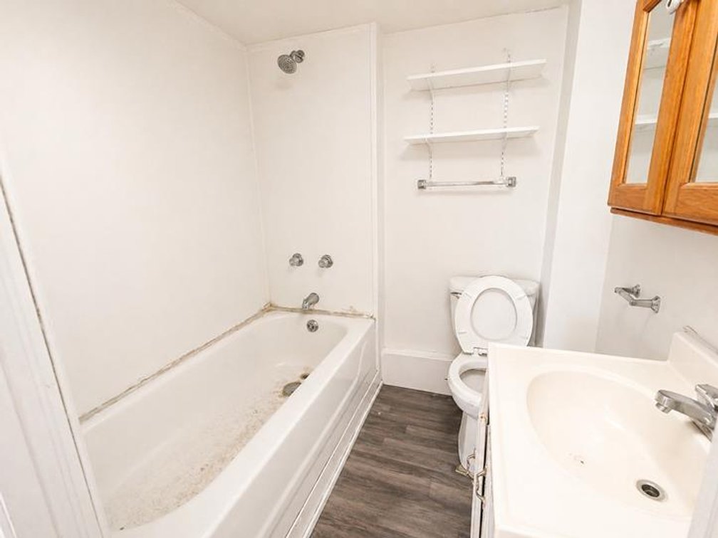 Image for SOLD $28,875 - 3-Unit Apartment Building in Nitro