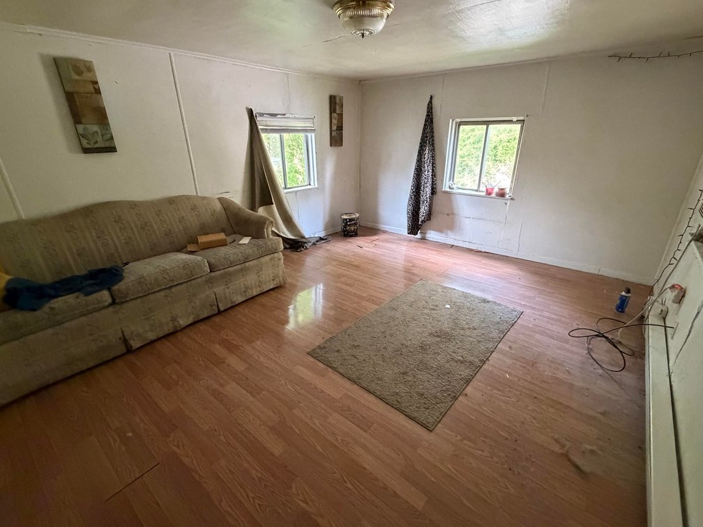 Image for SOLD $28,875 - 3-Unit Apartment Building in Nitro