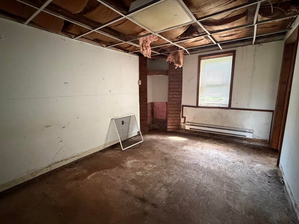 Image for SOLD $28,875 - 3-Unit Apartment Building in Nitro
