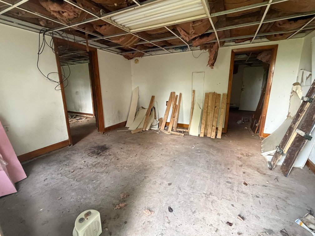 Image for SOLD $28,875 - 3-Unit Apartment Building in Nitro