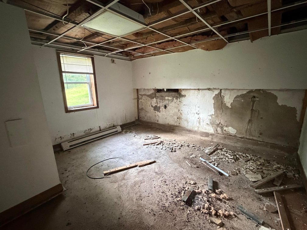 Image for SOLD $28,875 - 3-Unit Apartment Building in Nitro