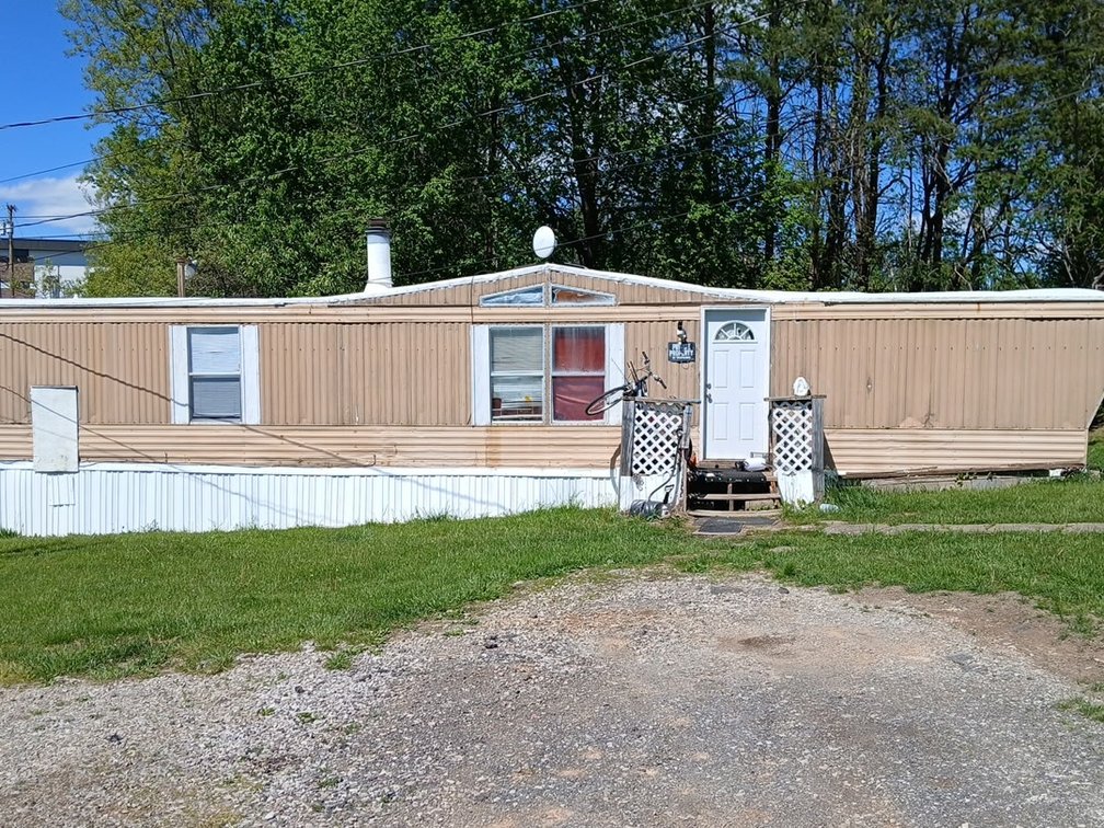 Image for SOLD $93,500 - 2.87 Acres with 2 Mobile Homes Prime for Development in Teays Valley