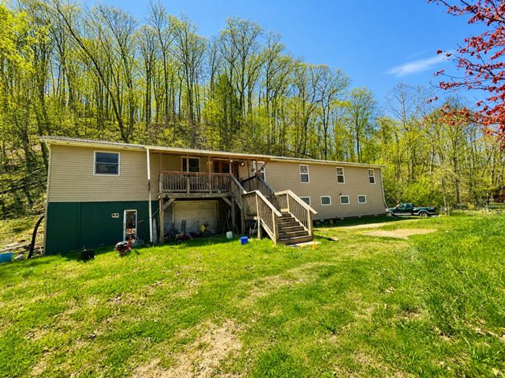 Image for SOLD $121,000 - Spacious 4 Bedroom on Over 8 Acres in Roane County