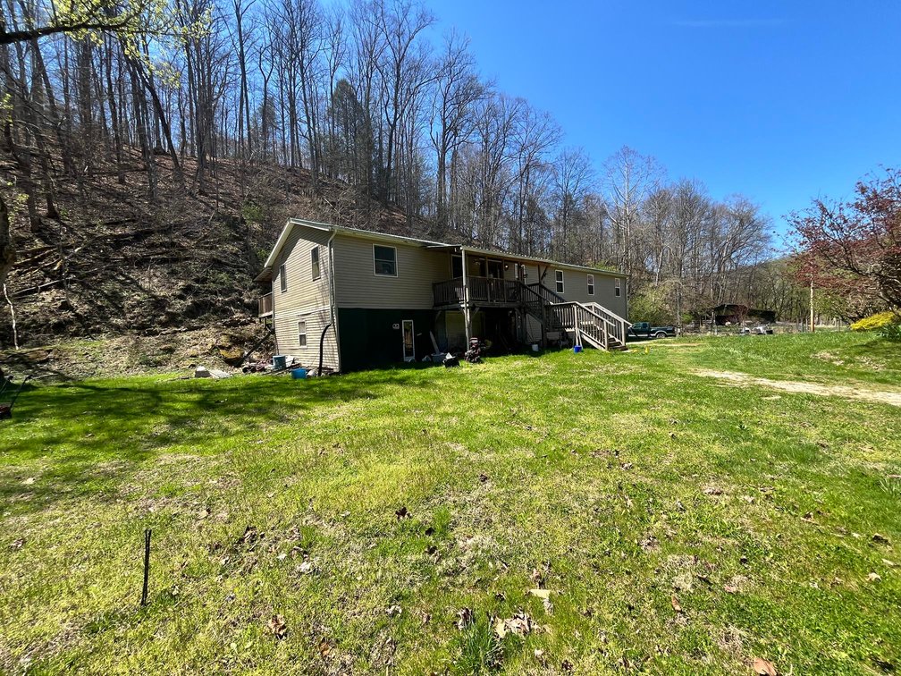 Image for SOLD $121,000 - Spacious 4 Bedroom on Over 8 Acres in Roane County