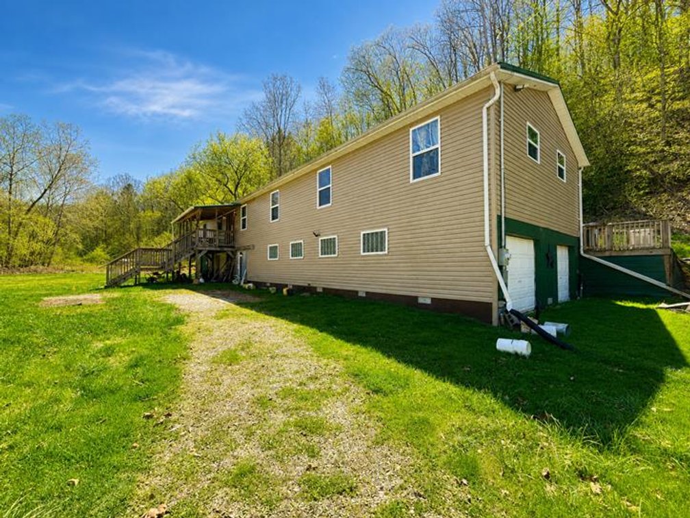 Image for SOLD $121,000 - Spacious 4 Bedroom on Over 8 Acres in Roane County