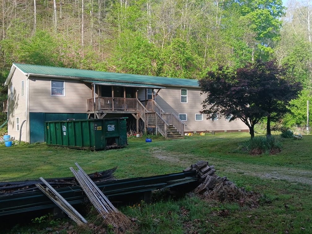 Image for SOLD $121,000 - Spacious 4 Bedroom on Over 8 Acres in Roane County