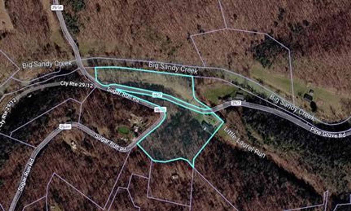 Image for SOLD $121,000 - Spacious 4 Bedroom on Over 8 Acres in Roane County