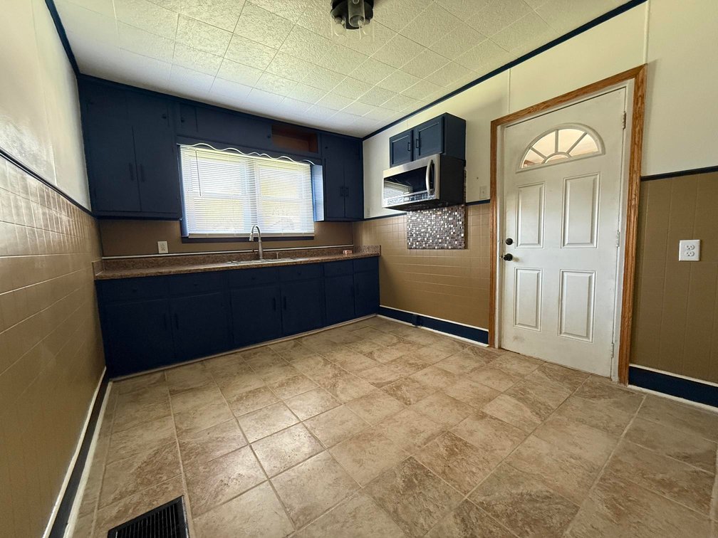 Image for SOLD $68,200 - Newly Updated 2 Bedroom in Bluefield