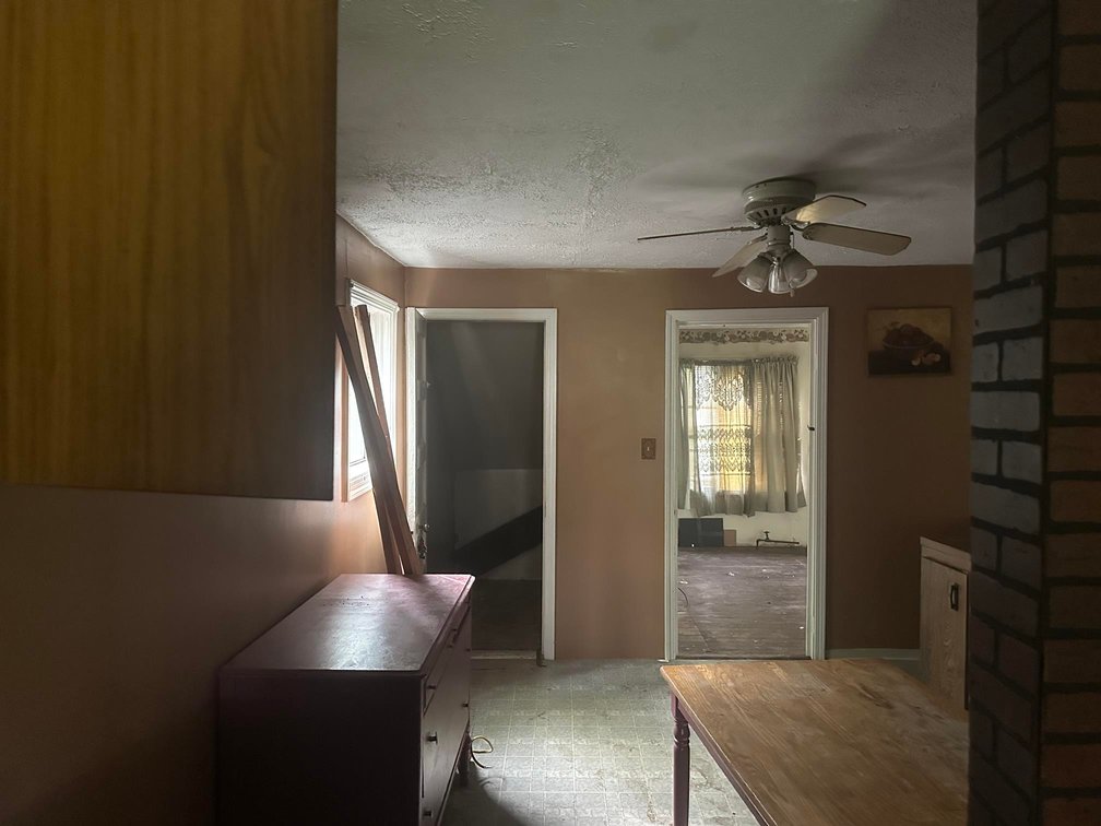 Image for SOLD - 4 Bedroom Ready for a Remodel in the Warwood Section of Wheeling