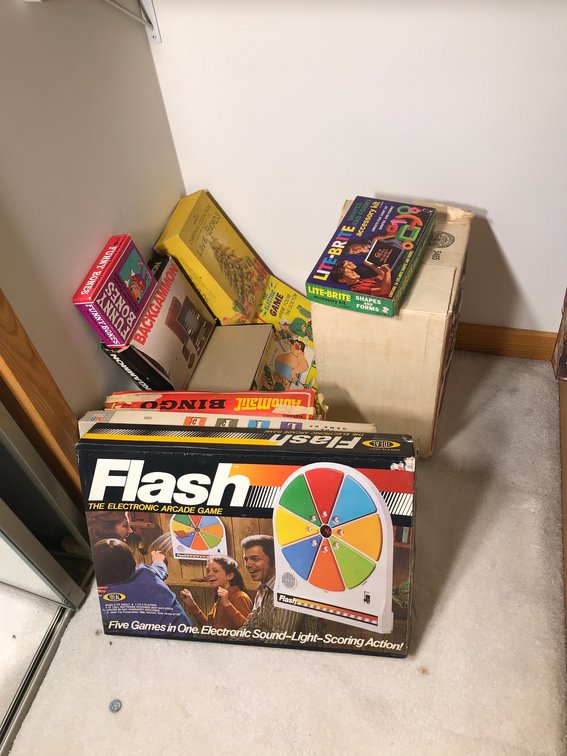 Board games, children's toys