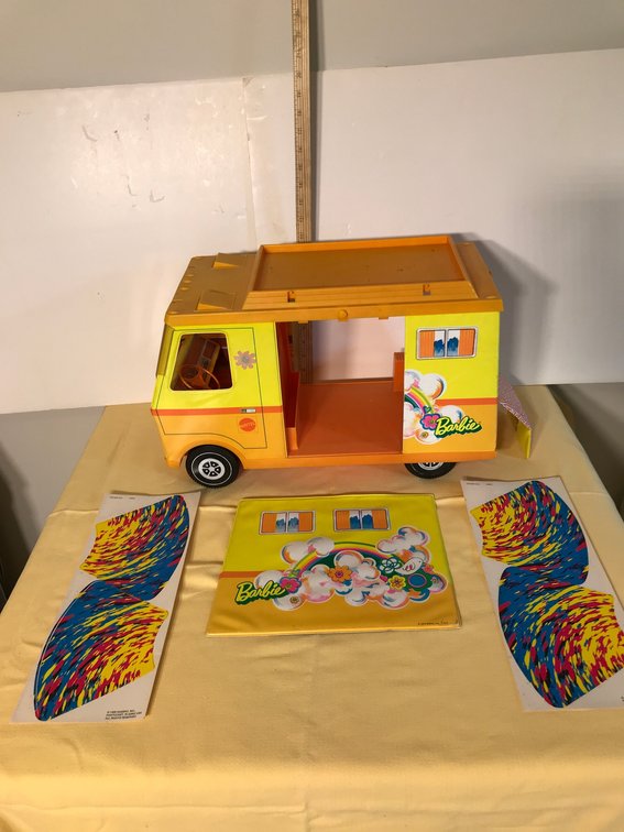 Barbie van