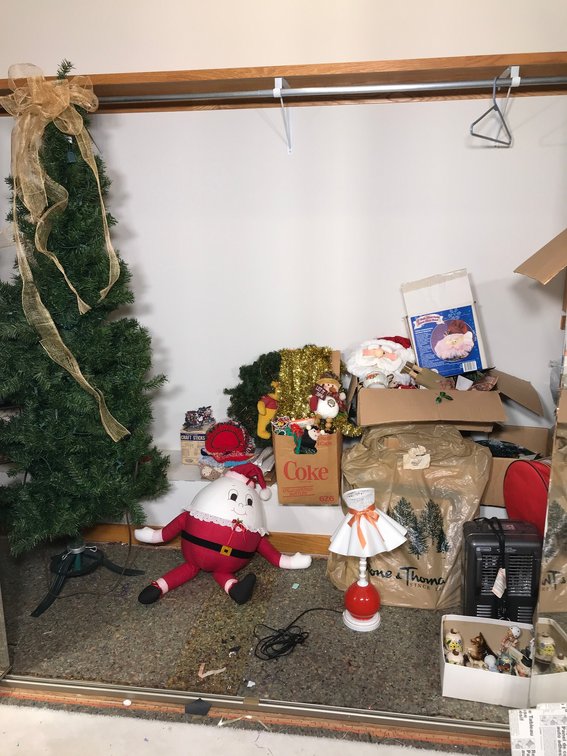 Christmas items lot