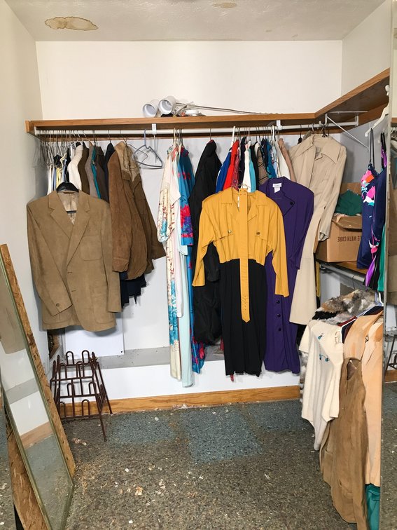 Clothes lot