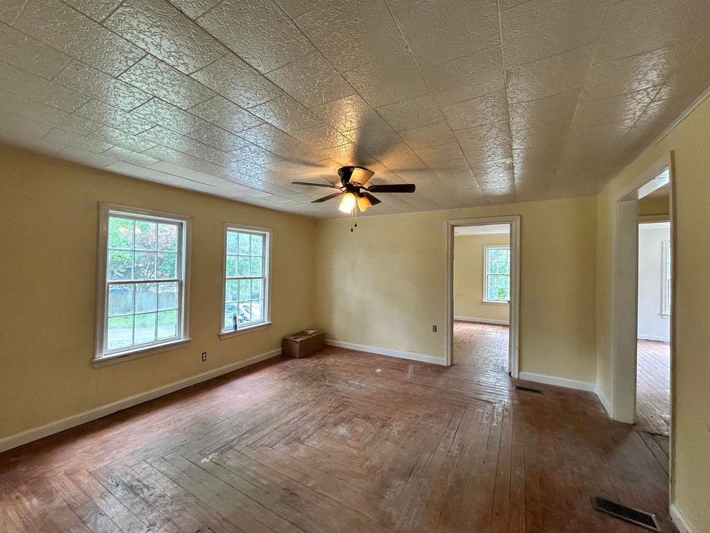 Image for SOLD $100,100 - Triplex and Duplex on a Nice Lot in Vienna