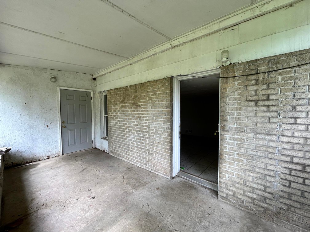 Image for SOLD $100,100 - Triplex and Duplex on a Nice Lot in Vienna