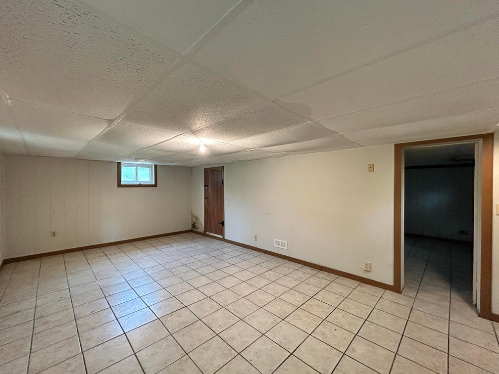 Image for SOLD $100,100 - Triplex and Duplex on a Nice Lot in Vienna