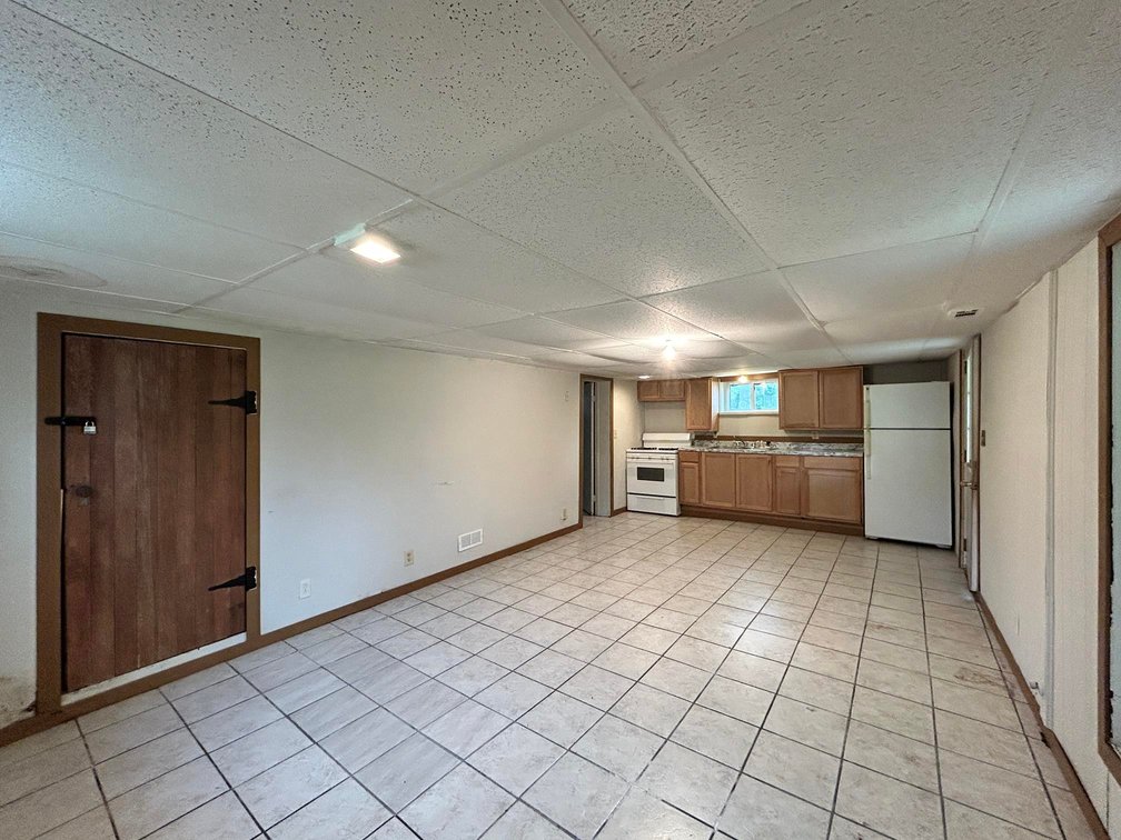 Image for SOLD $100,100 - Triplex and Duplex on a Nice Lot in Vienna