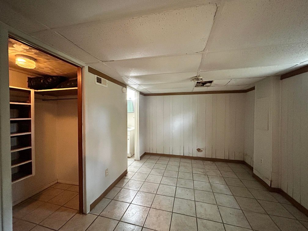 Image for SOLD $100,100 - Triplex and Duplex on a Nice Lot in Vienna
