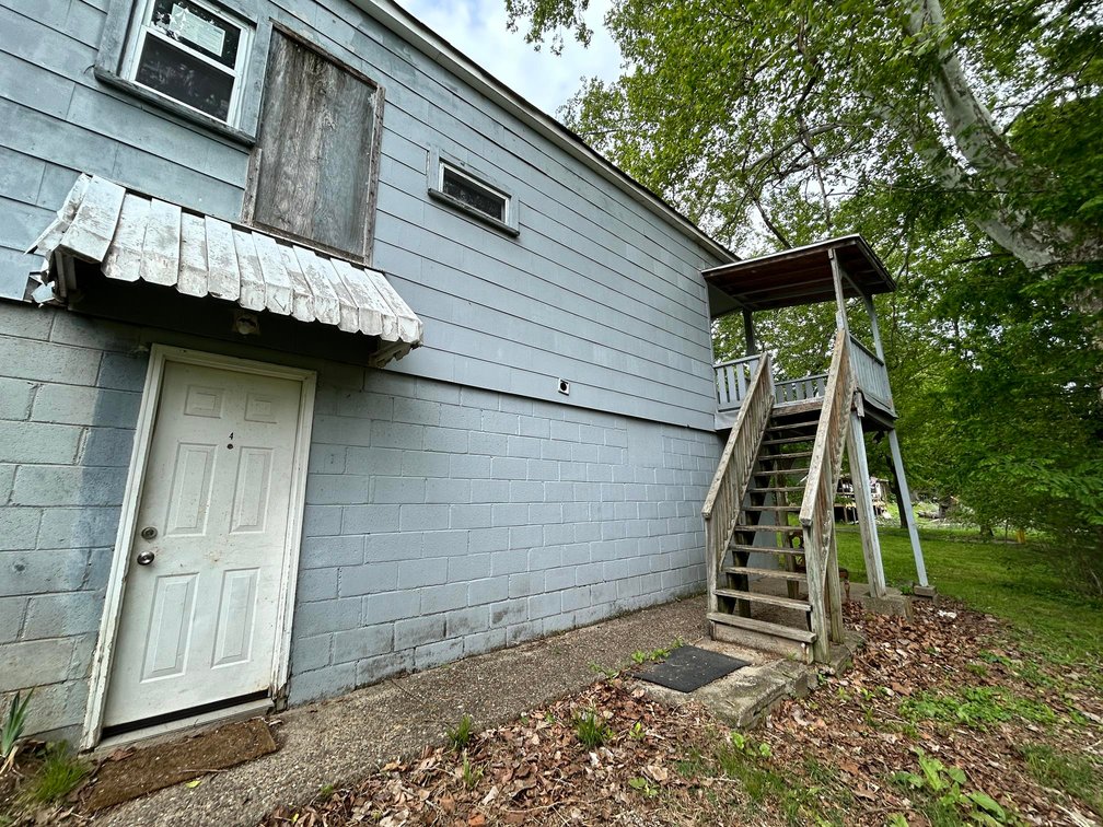 Image for SOLD $100,100 - Triplex and Duplex on a Nice Lot in Vienna