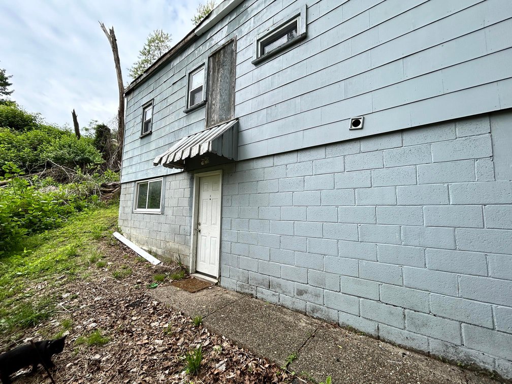Image for SOLD $100,100 - Triplex and Duplex on a Nice Lot in Vienna