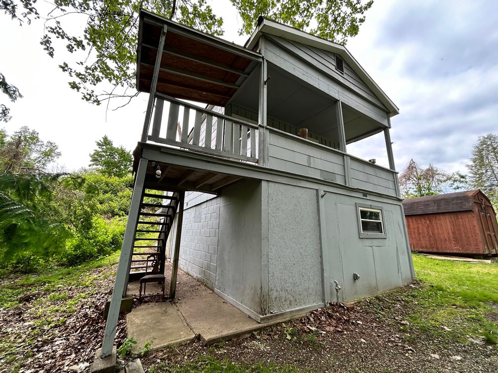 Image for SOLD $100,100 - Triplex and Duplex on a Nice Lot in Vienna