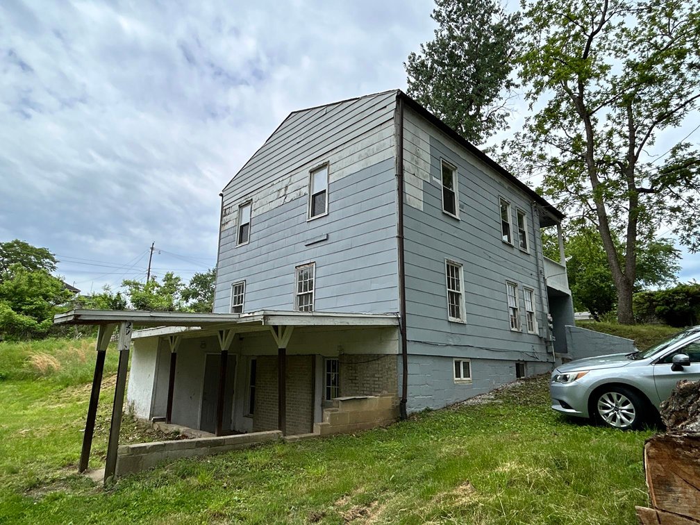 Image for SOLD $100,100 - Triplex and Duplex on a Nice Lot in Vienna
