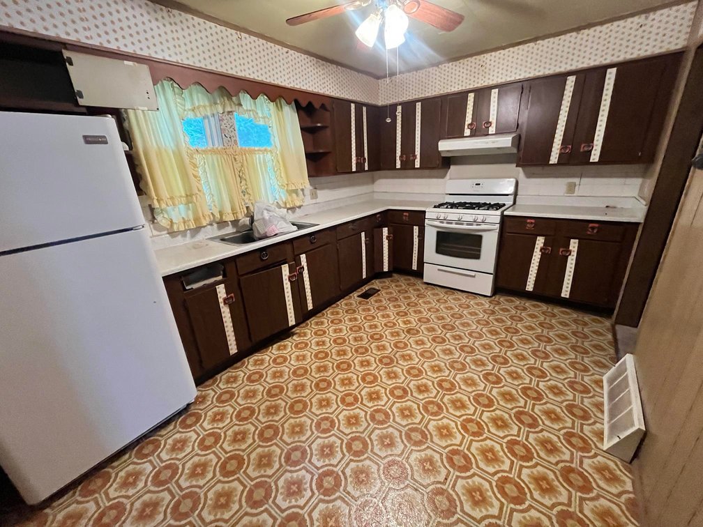 Image for SOLD $35,200 - Cozy Home in Dunbar