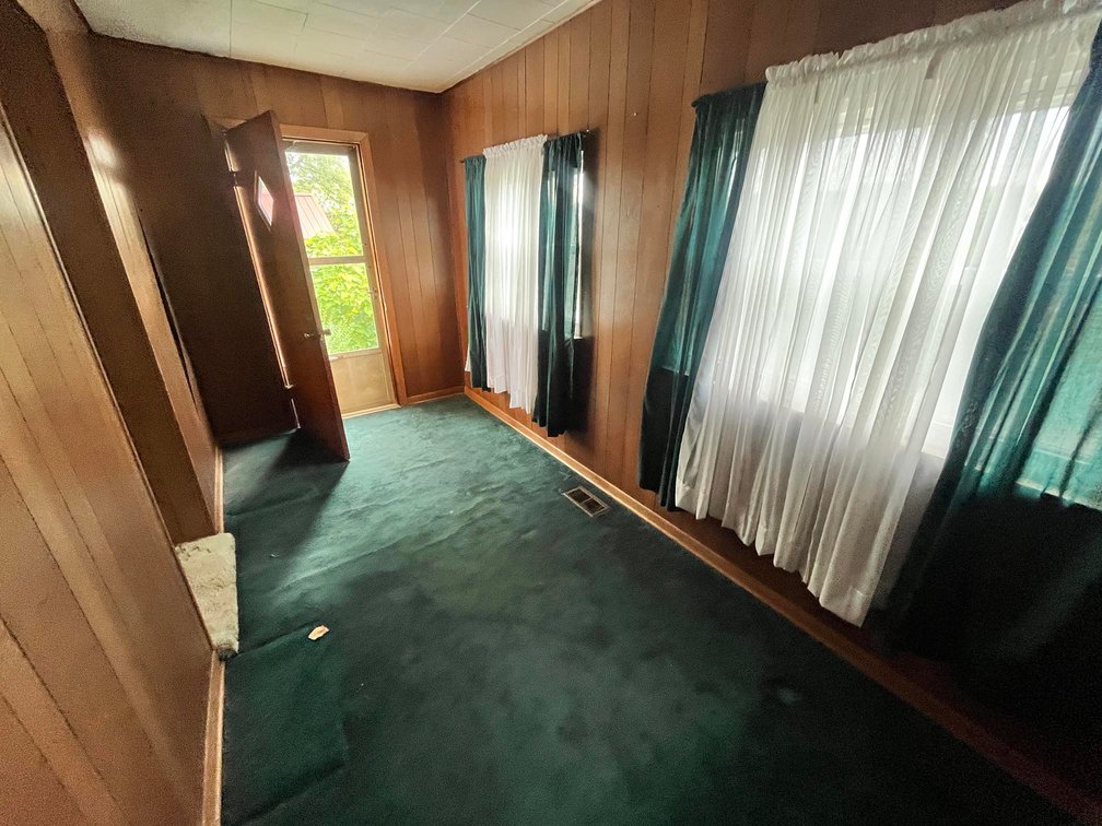 Image for SOLD $35,200 - Cozy Home in Dunbar