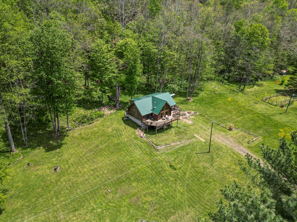 Image for SOLD $258,500 - Beautiful Log Home on 4 Acres Minutes from The Elk Springs Resort