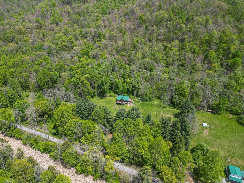 Image for SOLD $258,500 - Beautiful Log Home on 4 Acres Minutes from The Elk Springs Resort