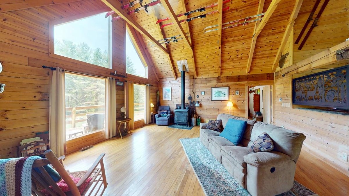 Image for SOLD $258,500 - Beautiful Log Home on 4 Acres Minutes from The Elk Springs Resort