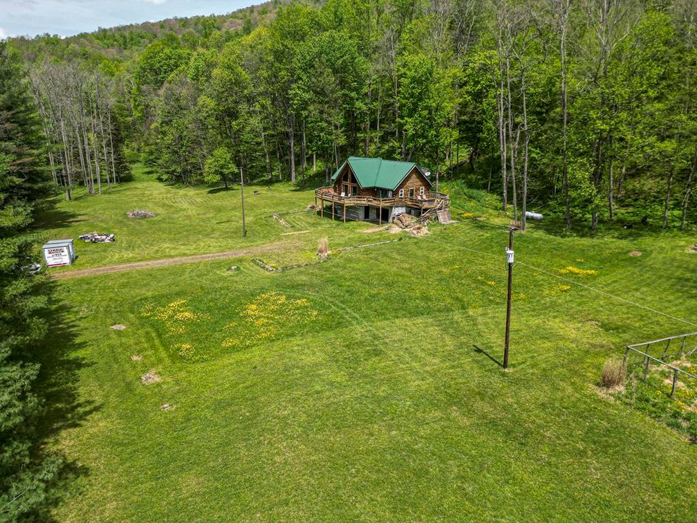 Image for SOLD $258,500 - Beautiful Log Home on 4 Acres Minutes from The Elk Springs Resort