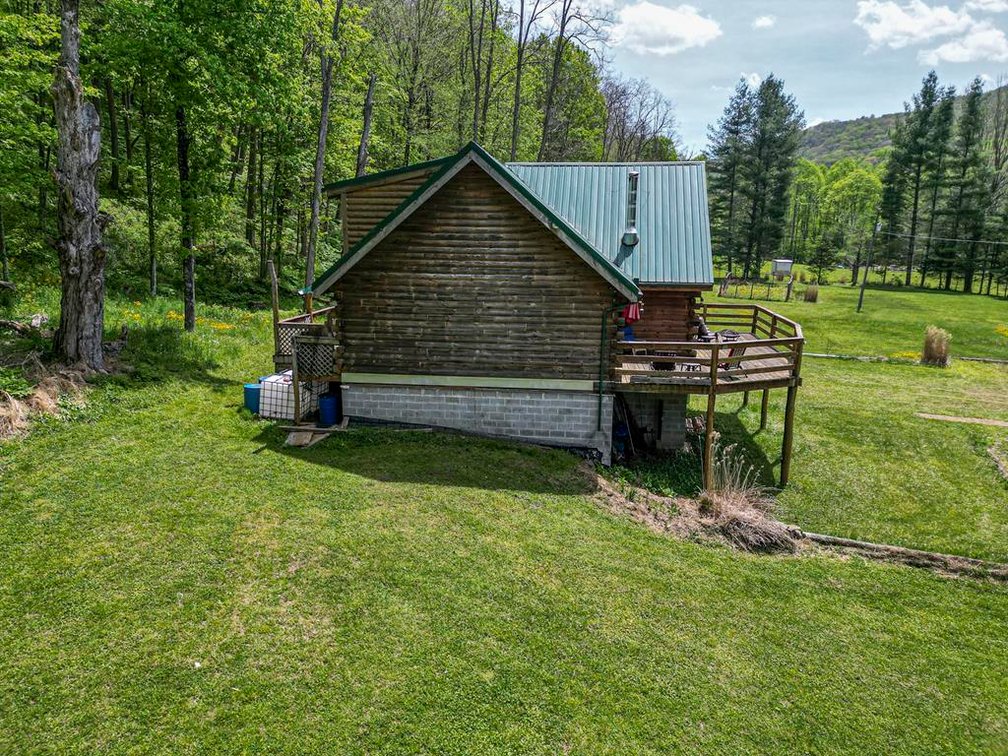 Image for SOLD $258,500 - Beautiful Log Home on 4 Acres Minutes from The Elk Springs Resort