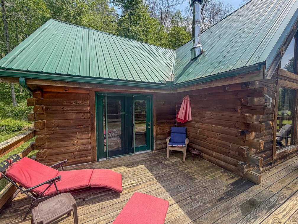 Image for SOLD $258,500 - Beautiful Log Home on 4 Acres Minutes from The Elk Springs Resort
