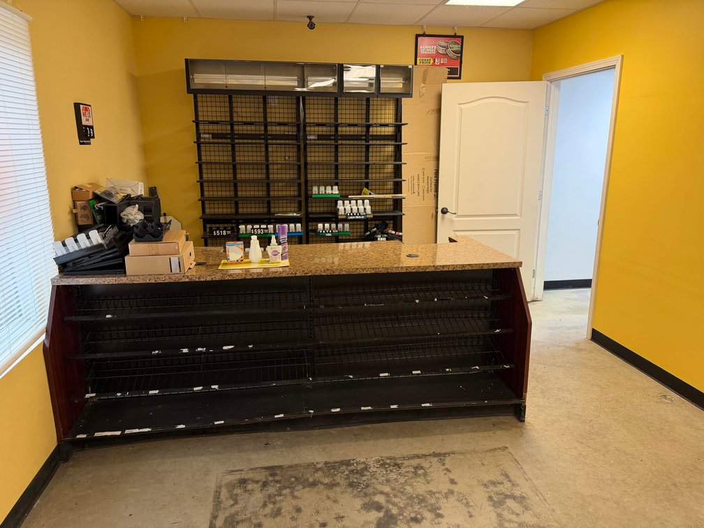 Image for SOLD $72,600 - Turn-Key Convenience Store in Fairmont