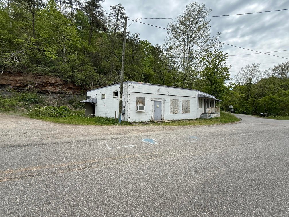 Image for SOLD - Mixed-Use Property on an Acre in Charleston Selling to the Highest Bidder