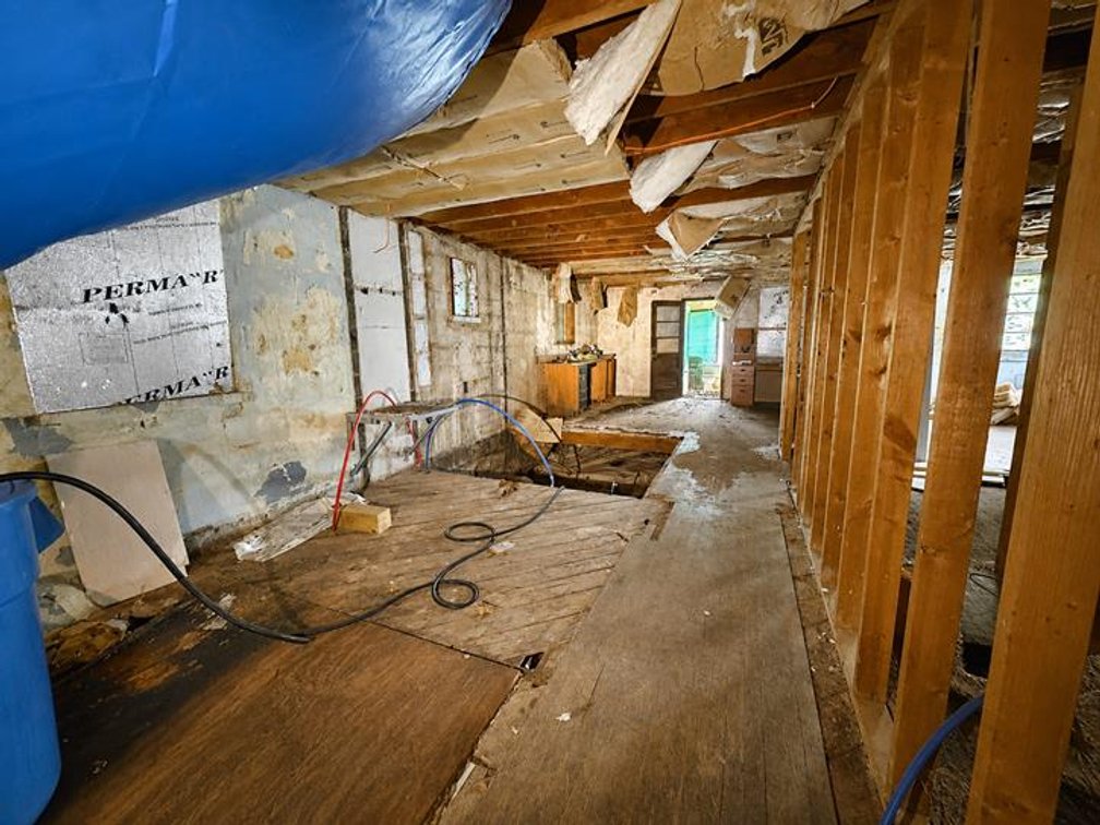 Image for SOLD - Mixed-Use Property on an Acre in Charleston Selling to the Highest Bidder